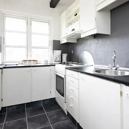 Exquisite Holiday Home In Lolland With Terrace Vakantiehuis